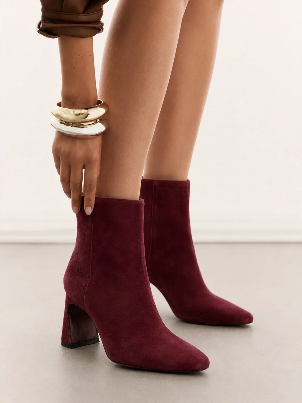 NWT Antonio Melani Elana Suede Bordo Dress Booties Sz 7